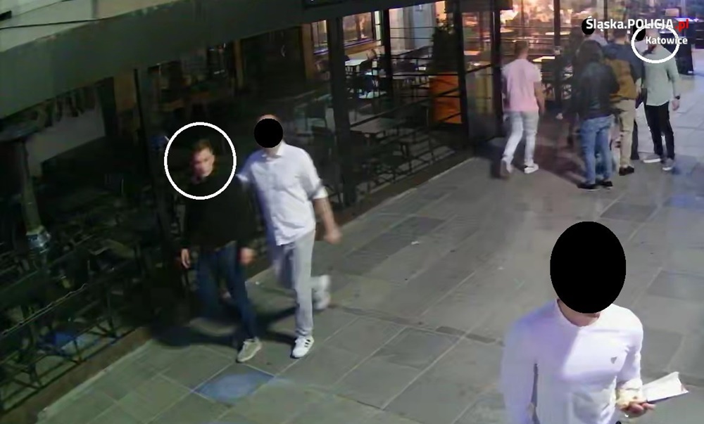 Pobicie przez pubem na ul. Mariackiej w Katowicach. Poznajesz tych mężczyzn?