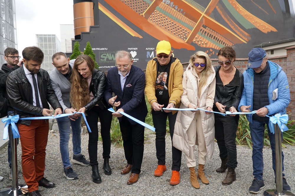 Dzisiaj w Katowicach uroczyście odsłonięto mural poświęcony Zbigniewowi Wodeckiemu