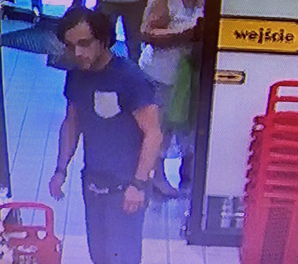 Ukradł towar za ponad 1,7 tys. zł. Poznajesz tego mężczyznę?