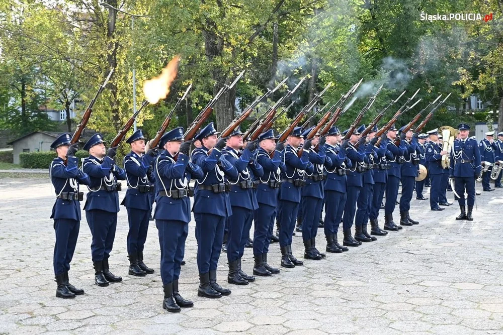 "Poznaj nas - zostań śląskim policjantem". Dzień otwarty w katowickiej Policji