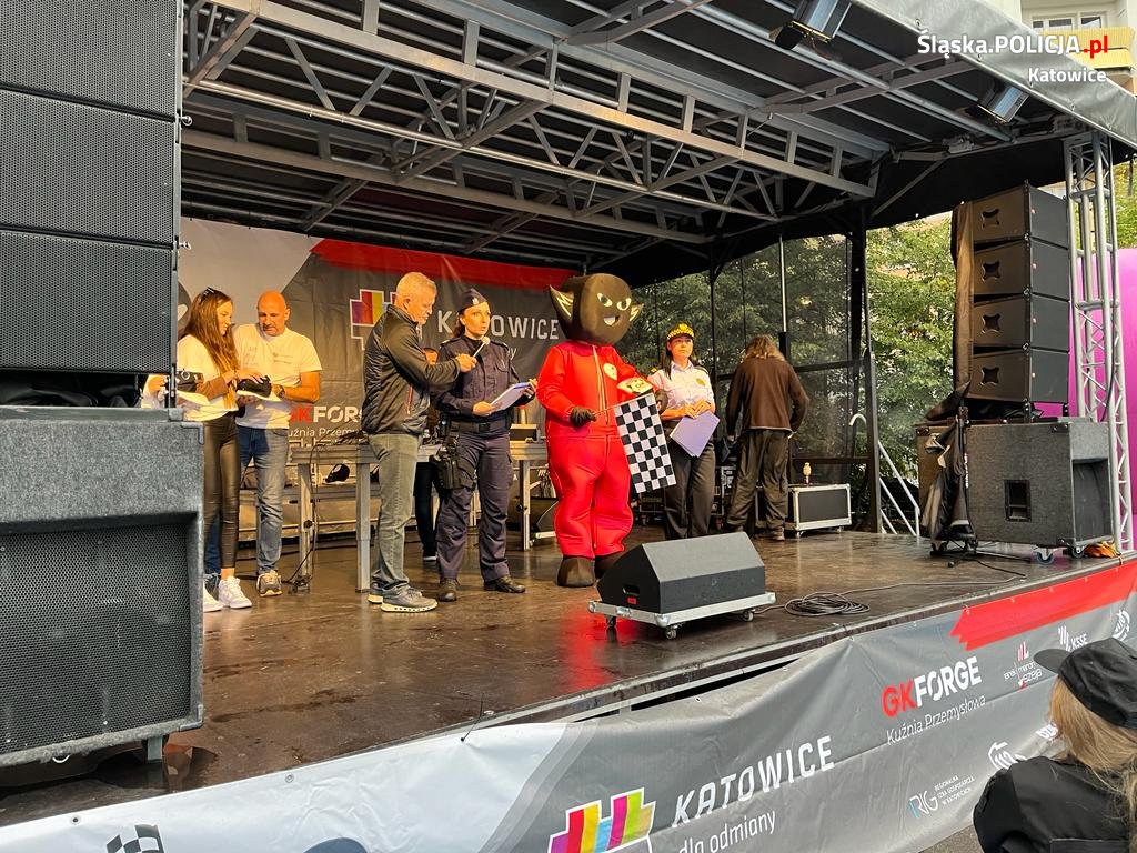 Katowiccy policjanci wzięli udział w "Piknikach z Bebokiem"