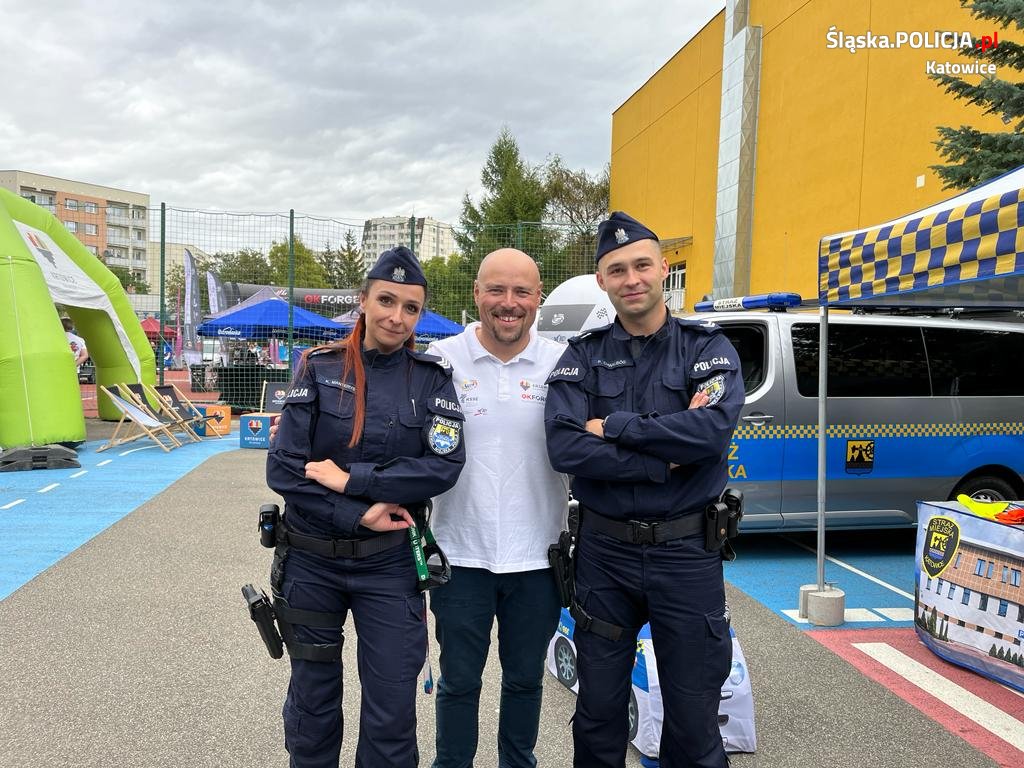 Katowiccy policjanci wzięli udział w "Piknikach z Bebokiem"