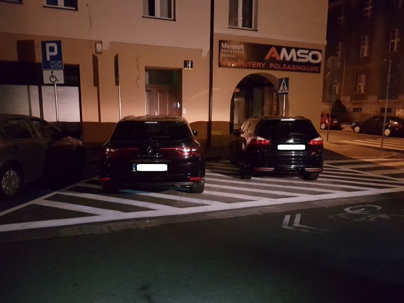 W ciągu tygodnia prawie 700 interwencji w Katowicach. Trwa akcja "Wyzwanie parkowanie"