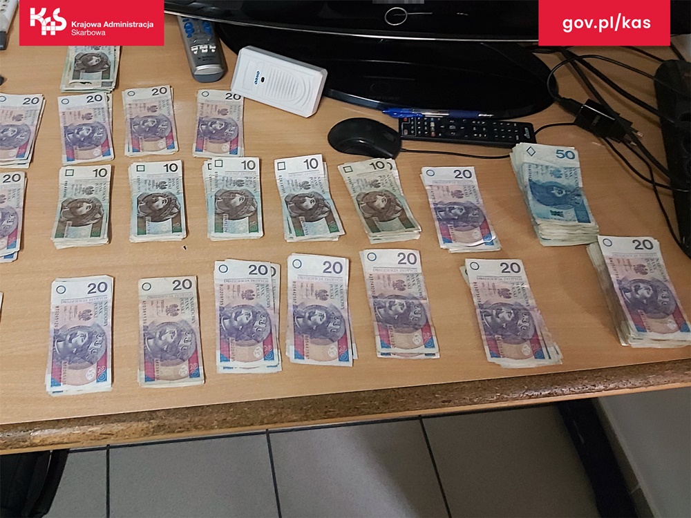 Kolejny nielegalny salon gier hazardowych zlikwidowany przez śląską KAS