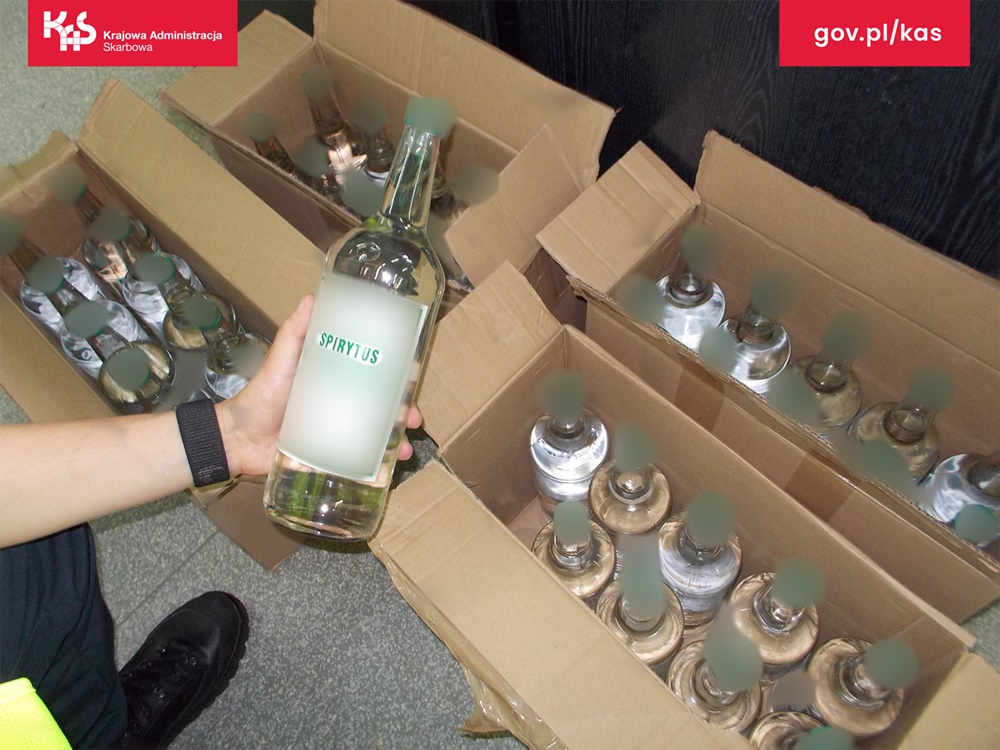 Śląska KAS zatrzymała 68 litrów nielegalnego alkoholu!