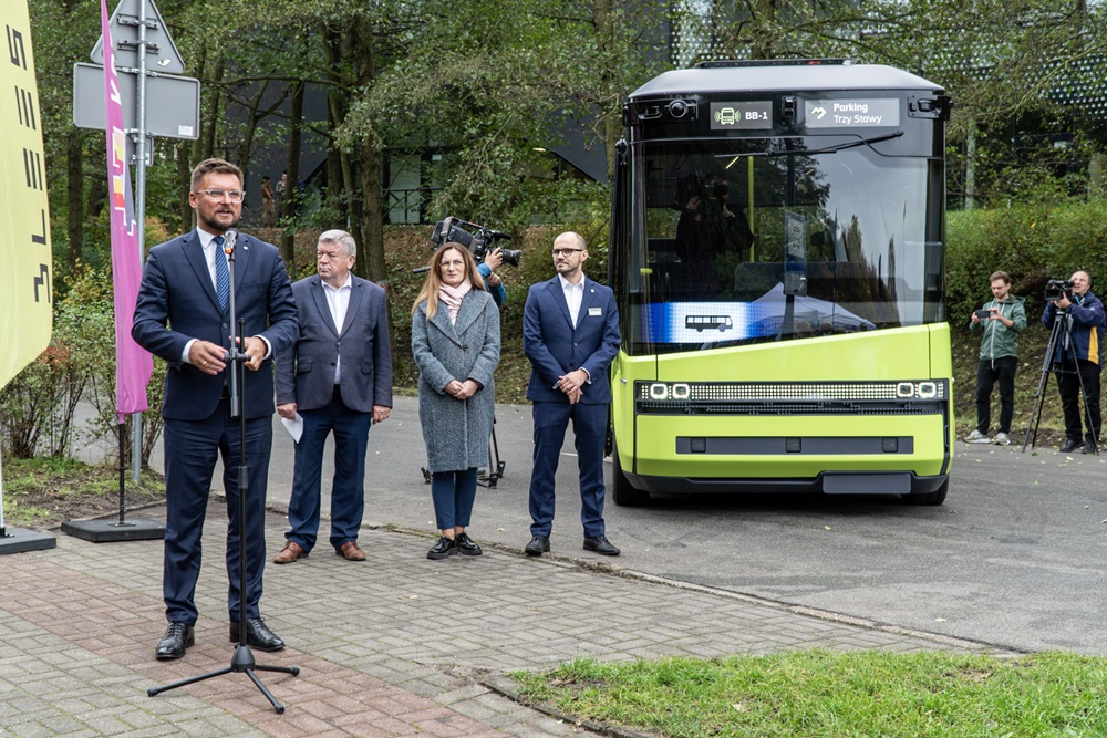 Rozpoczęły się testy polskiego autonomicznego autobusu w Katowicach!
