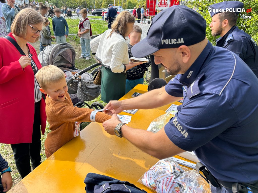 Świeć przykładem - noś odblaski!