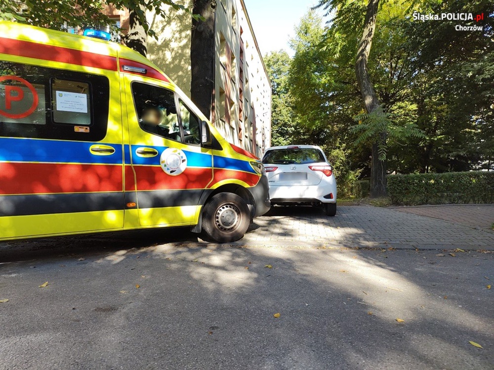 Potrącenie pieszej na ulicy Konopnickiej w Chorzowie. 90-latka trafiła do szpitala!