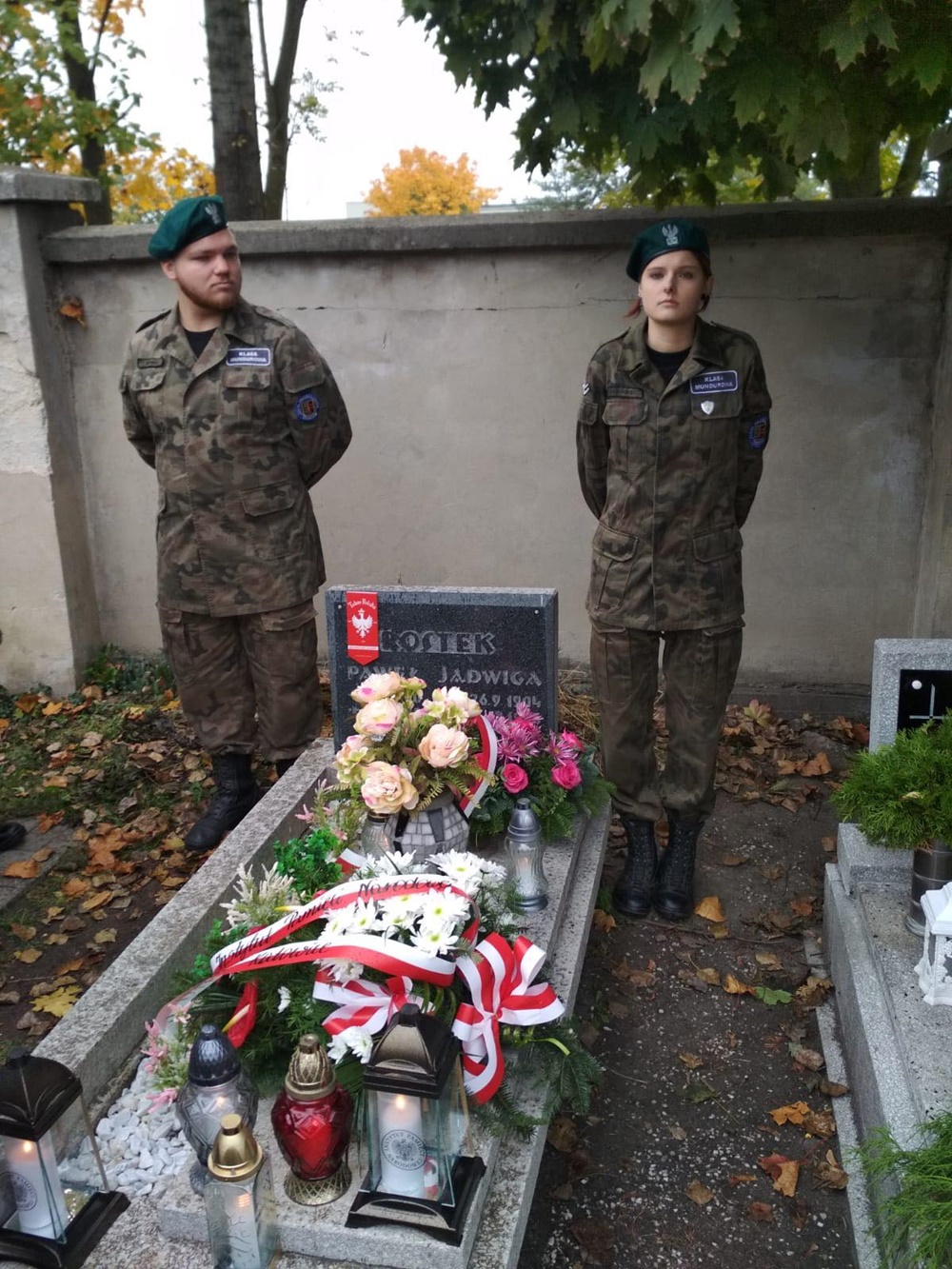 Oznaczenie grobu powstańca śląskiego Pawła Rostka. Odbyły się uroczystości na cmentarzu