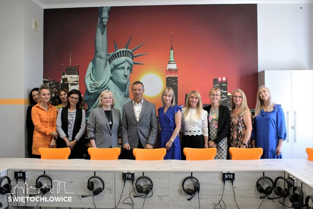 SP nr 17 w Świętochłowicach zyskała nową pracownię językową! [ZDJĘCIA]