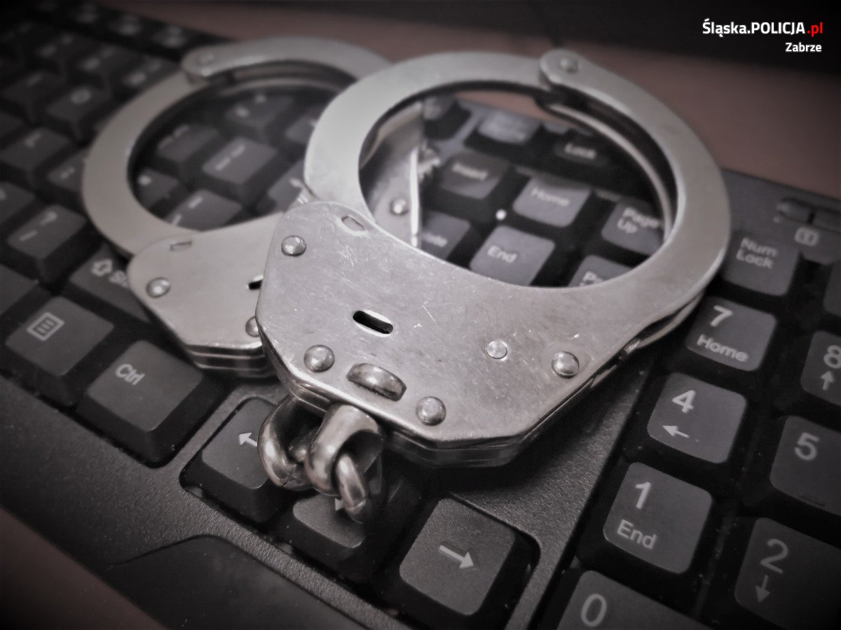 62-latka przekazała "koreańskiemu celebrycie" 47 tys. zł!