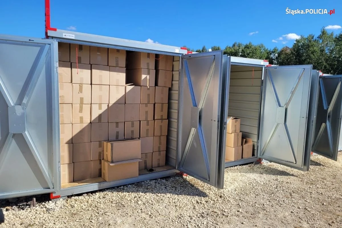 Policjanci zabezpieczyli 9 mln nielegalnych papierosów w Dąbrowie Górniczej!