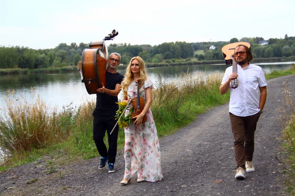 Koncert piosenki poetyckiej oparty o twórczość Bolesława Leśmiana "NA ŁĄCE LEŚMIANA"
