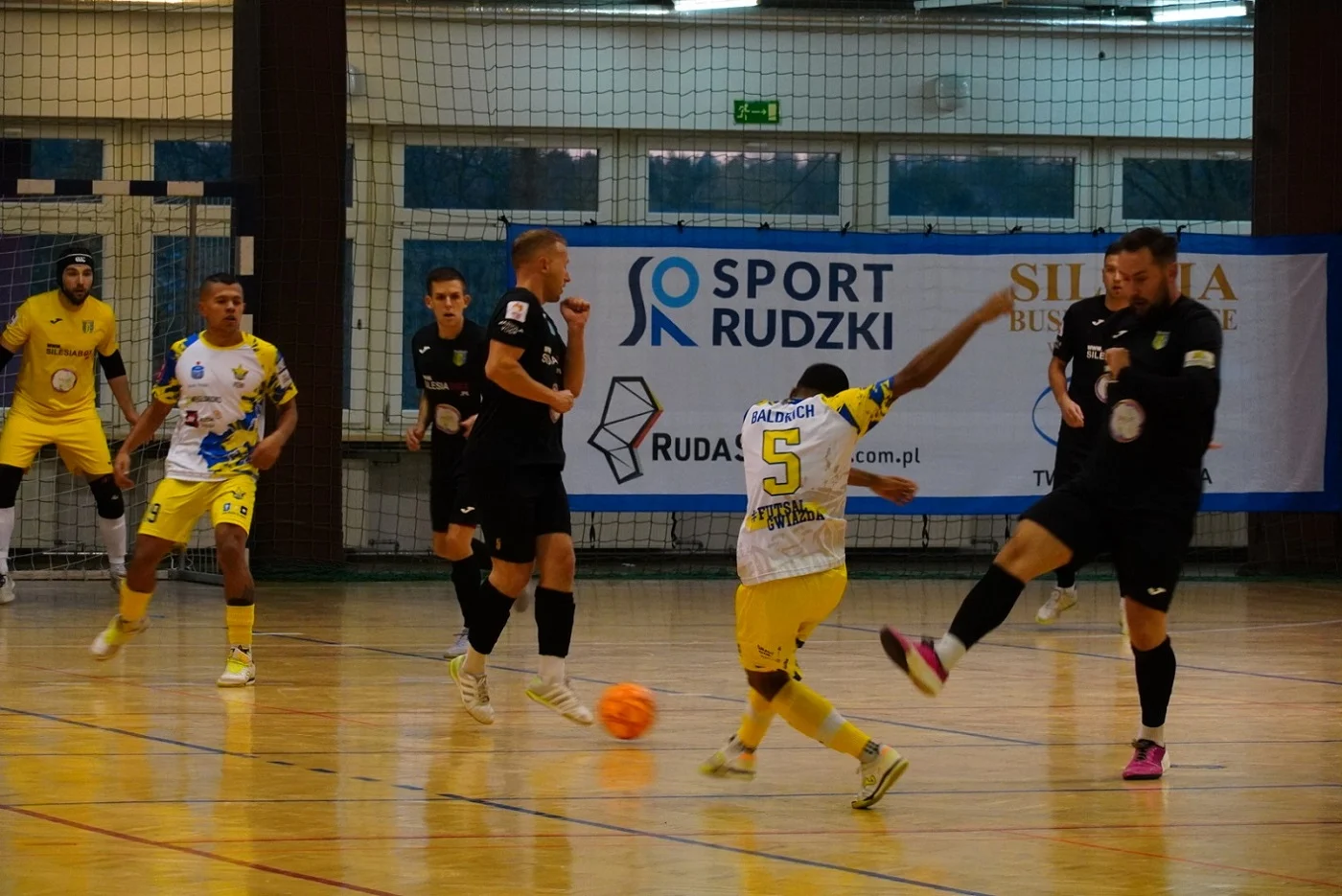 Triumf PKO Gwiazda Ruda Śląska nad FC Silesia Box Siemianowice Śląskie!