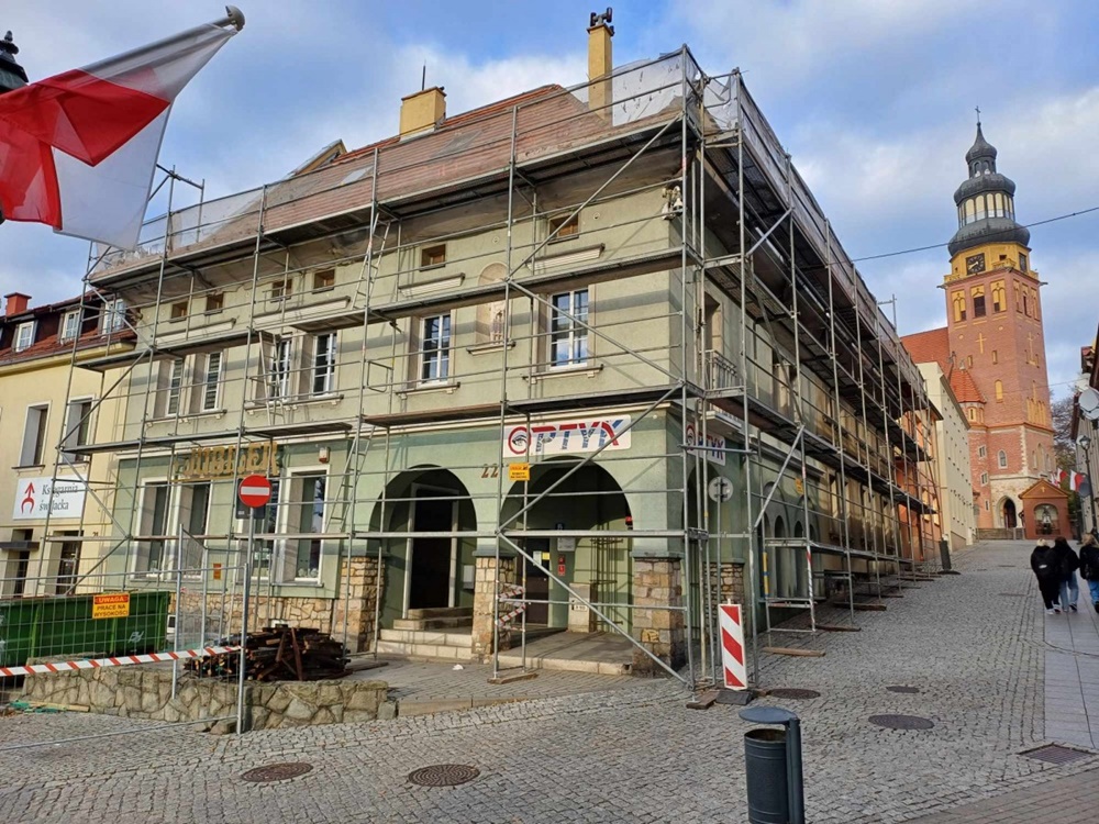 Kamienica przy Rynku 22 w Wodzisławiu Śląskim będzie miała nowy dach