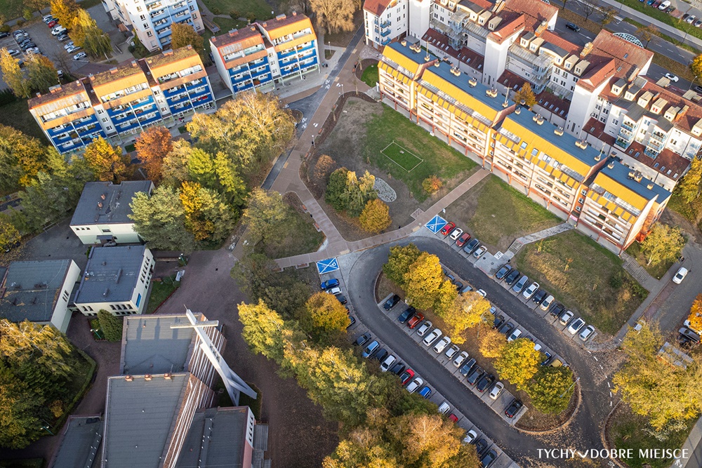 Plac Konstytucji w Tychach gotowy