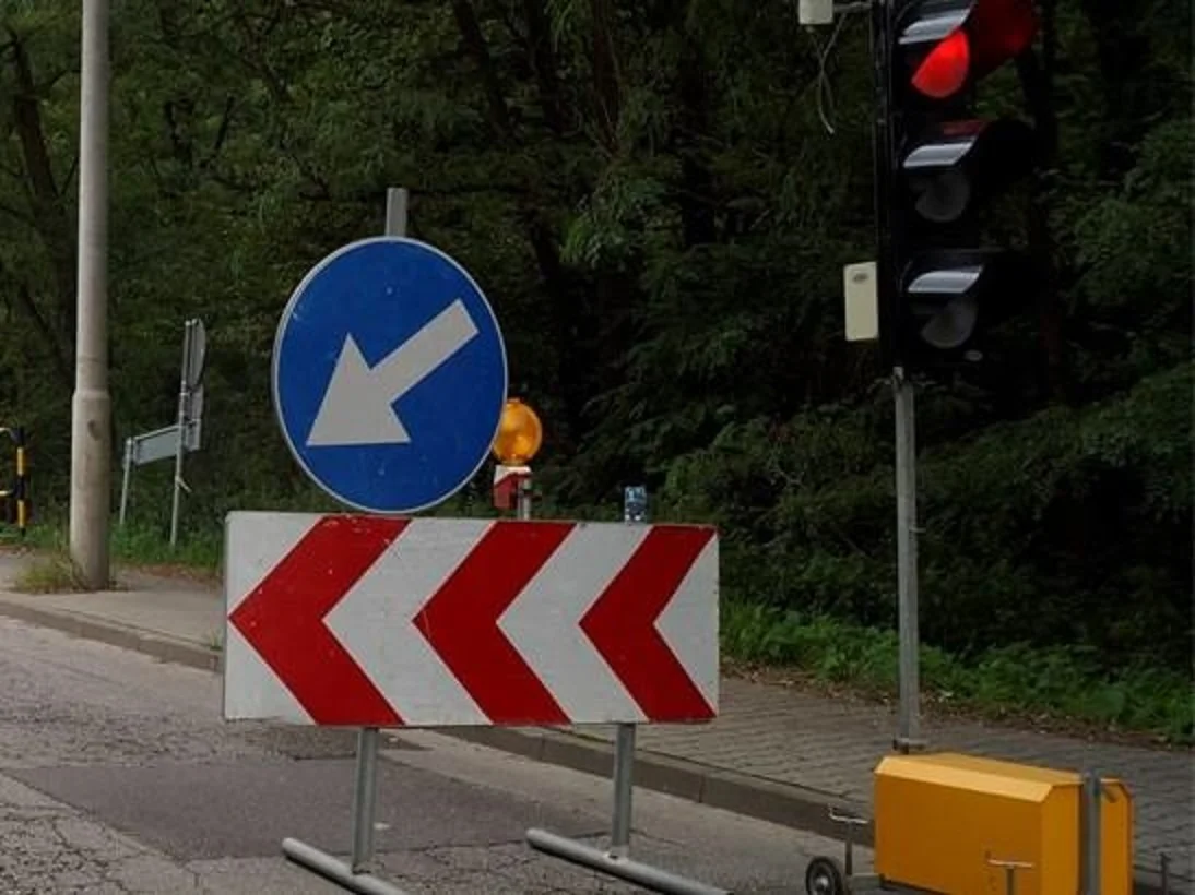 Uwaga kierowcy! Wahadło na Okulickiego i Rolników