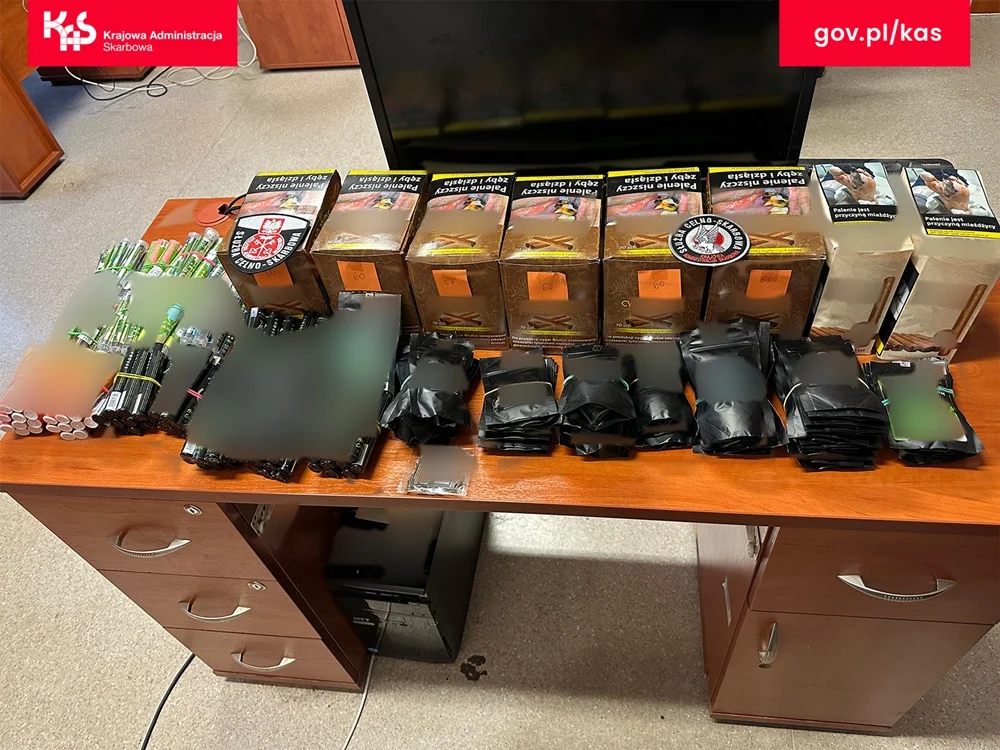 Chorzów: KAS zabezpieczyła jointy CBD i tytoń zawinięty w rulon bez znaków akcyzy