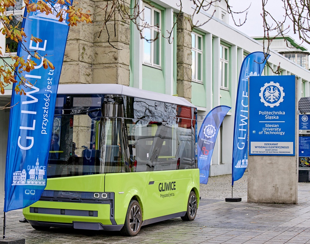 Gliwice na drodze do przyszłości. Samojezdny bus kursuje już 2 tygodnie