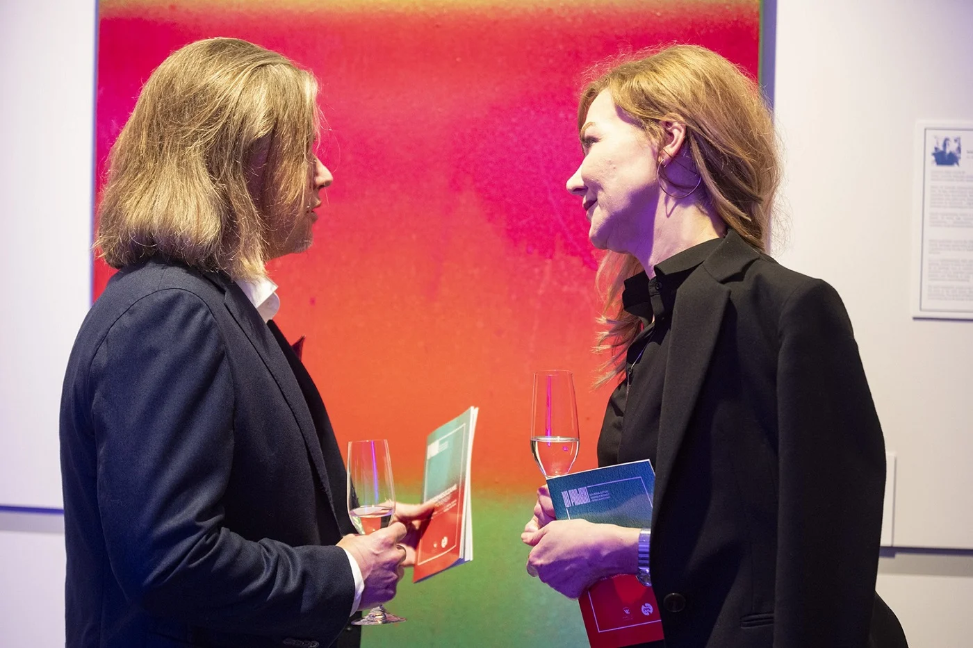 Cykl obrazów bytomskiego artysty na Lotnisku im. Fryderyka Chopina w Warszawie