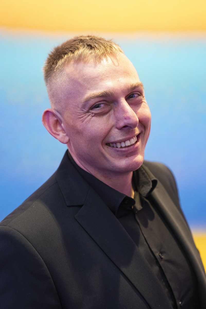 Cykl obrazów bytomskiego artysty na Lotnisku im. Fryderyka Chopina w Warszawie