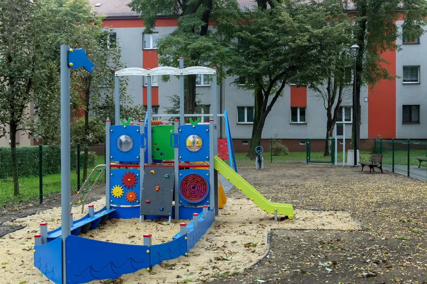 Plac zabaw przy ul. Palińskiego w Łagiewnikach zmodernizowany