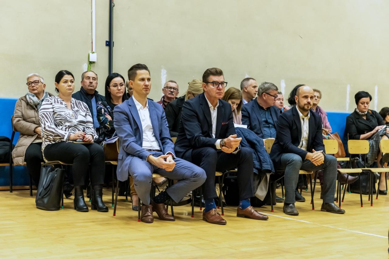 Prezydent Bytomia spotkał się z mieszkańcami Stroszka 4