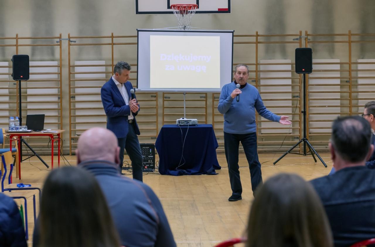 Prezydent Bytomia spotkał się z mieszkańcami Stroszka 11