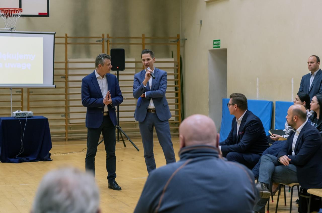 Prezydent Bytomia spotkał się z mieszkańcami Stroszka 12