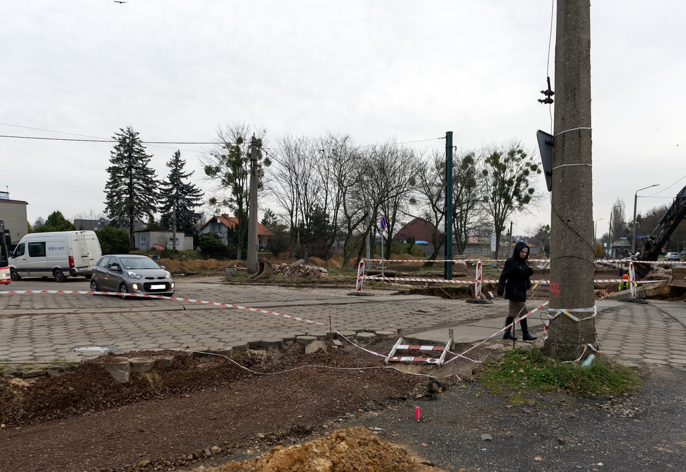 Przejazd przez ul. Drzewną w Stroszku zamknięty. Rusza przebudowa torowiska tramwajowego