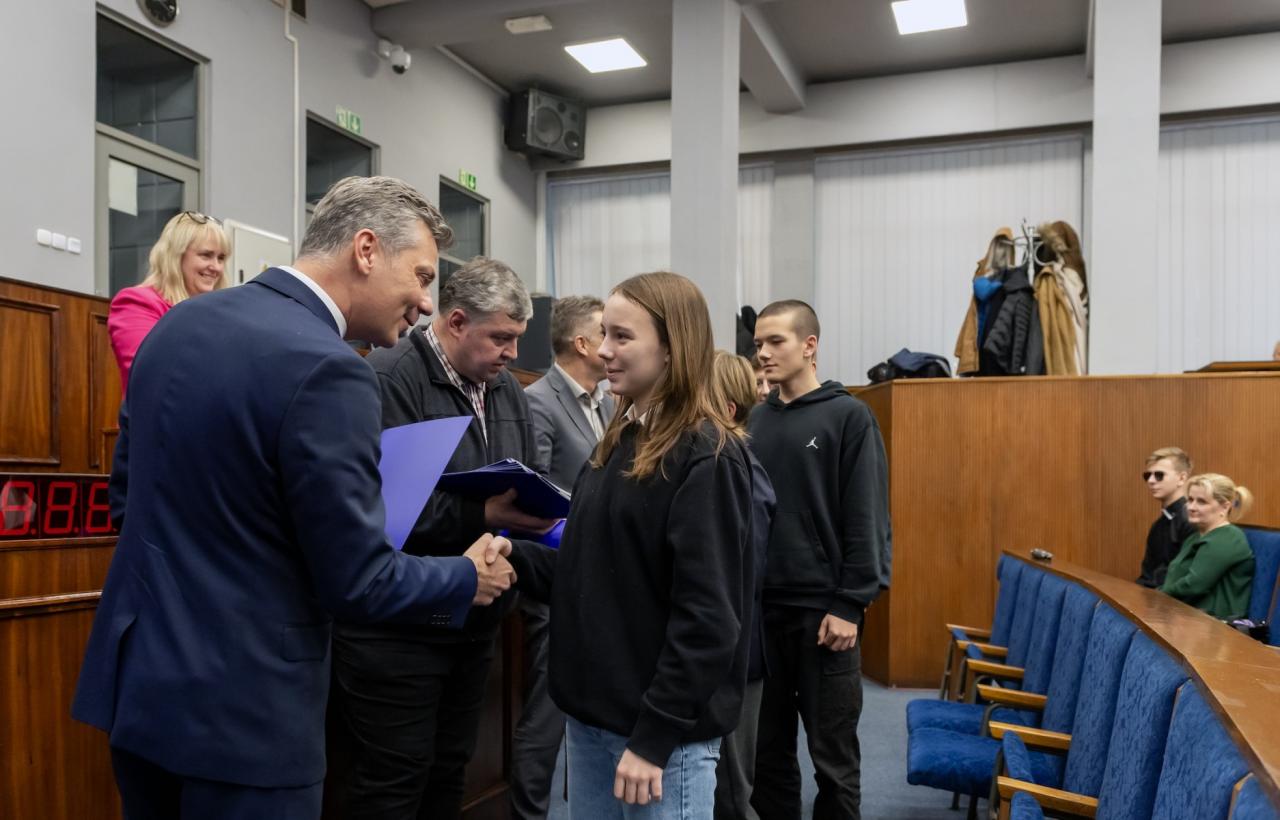 Prezydent wręczył stypendia najlepszym bytomskim sportowcom 12