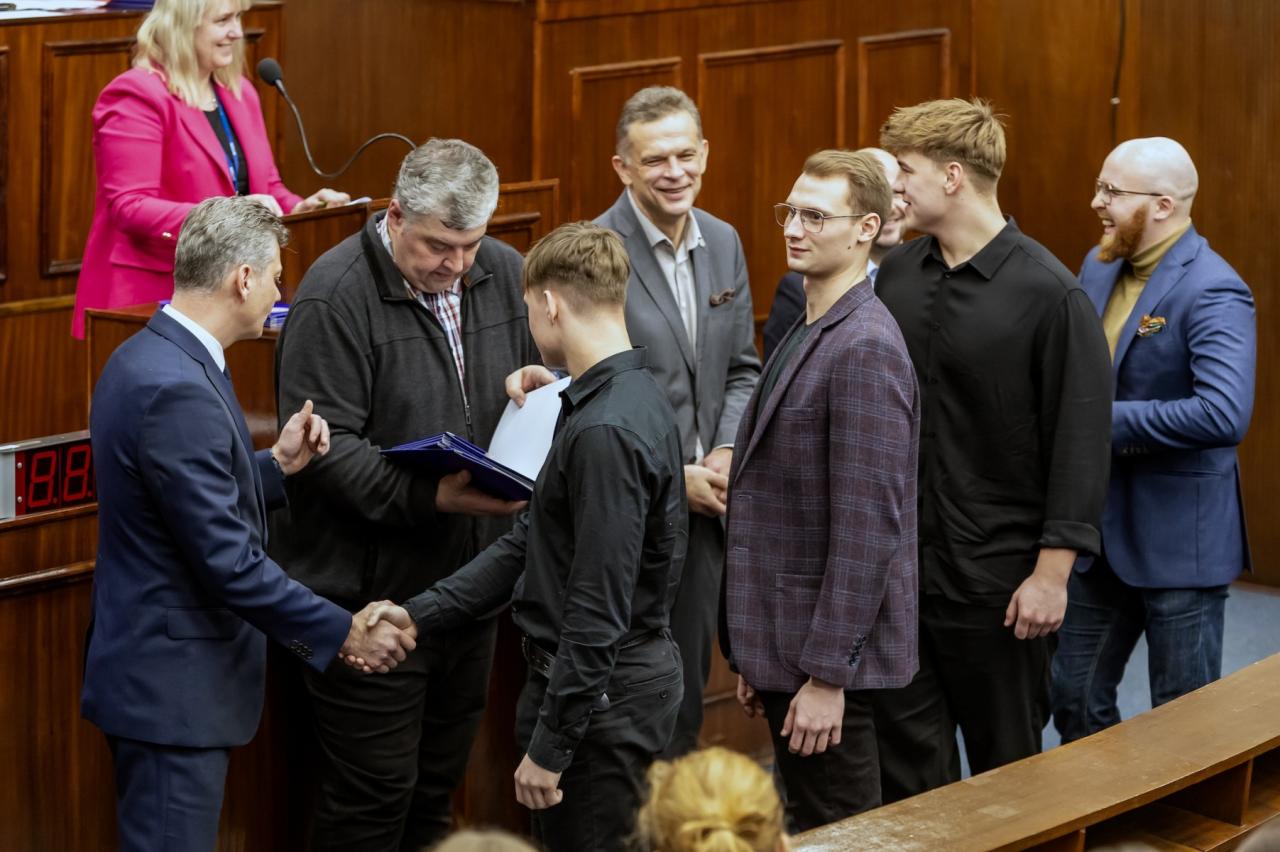 Prezydent wręczył stypendia najlepszym bytomskim sportowcom 19