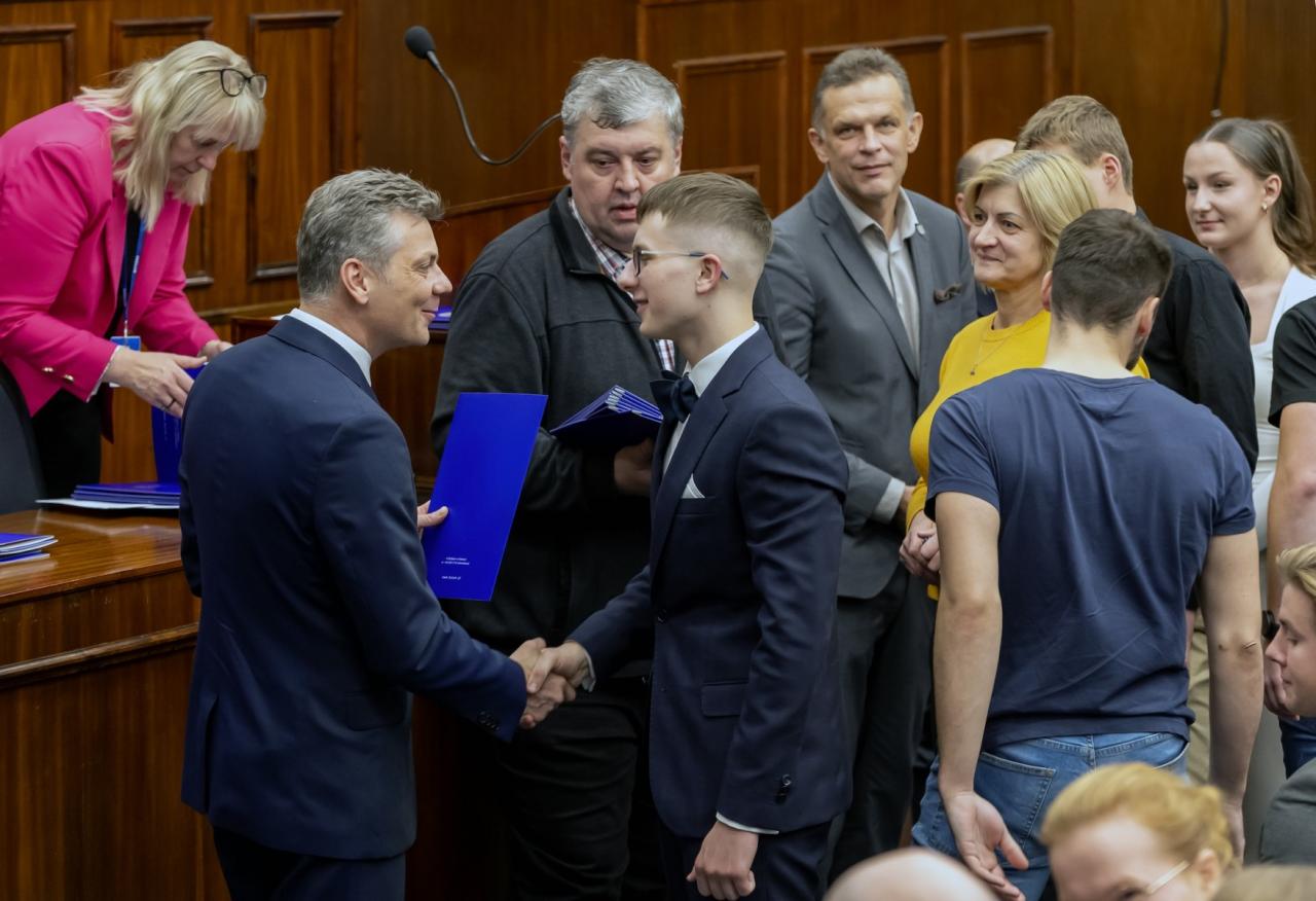 Prezydent wręczył stypendia najlepszym bytomskim sportowcom 21