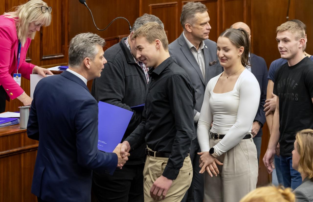 Prezydent wręczył stypendia najlepszym bytomskim sportowcom 22