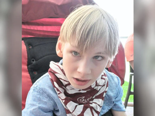 150 tys. zł, by mógł chodzić. Rodzice Maćka z Sosnowca proszą o wsparcie