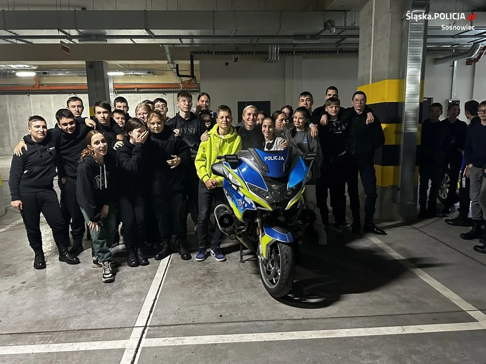 Sosnowieccy uczniowie odwiedzili policjantów