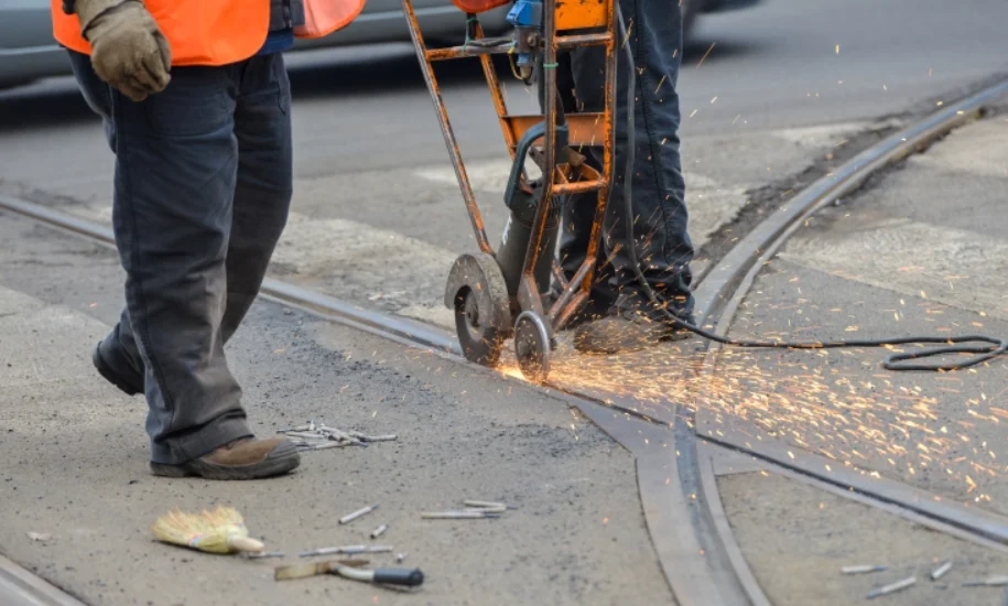 Niwka-Pawiak – wspólny przystanek dla pasażerów komunikacji autobusowej i tramwajowej