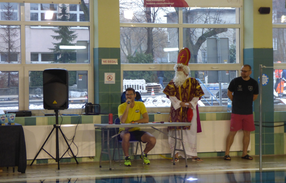 Trwają zapisy na Mikołajkowe Zawody Pływackie