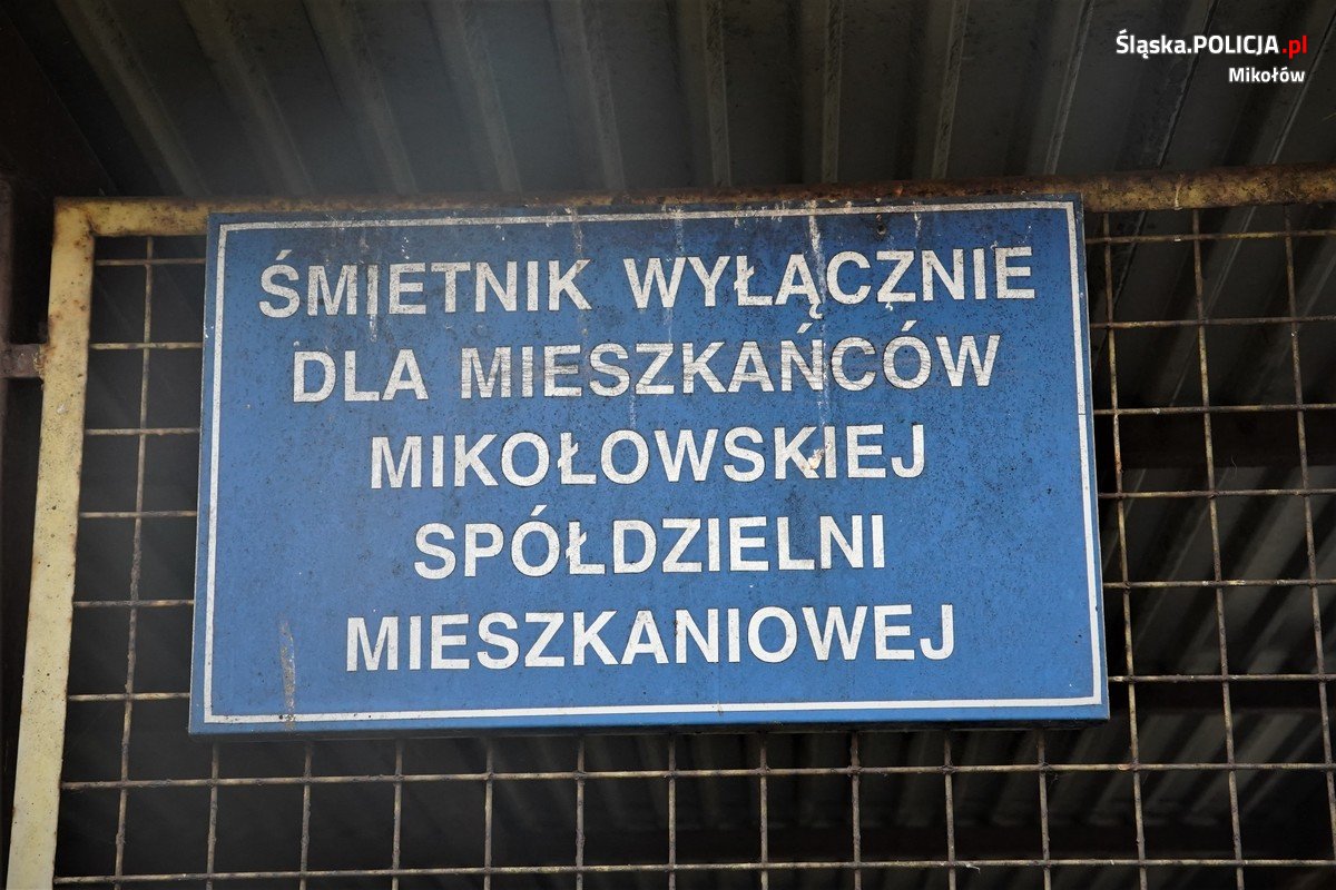 Mikołowska Policja przypomina - podrzucanie śmieci to wyłudzanie usługi!