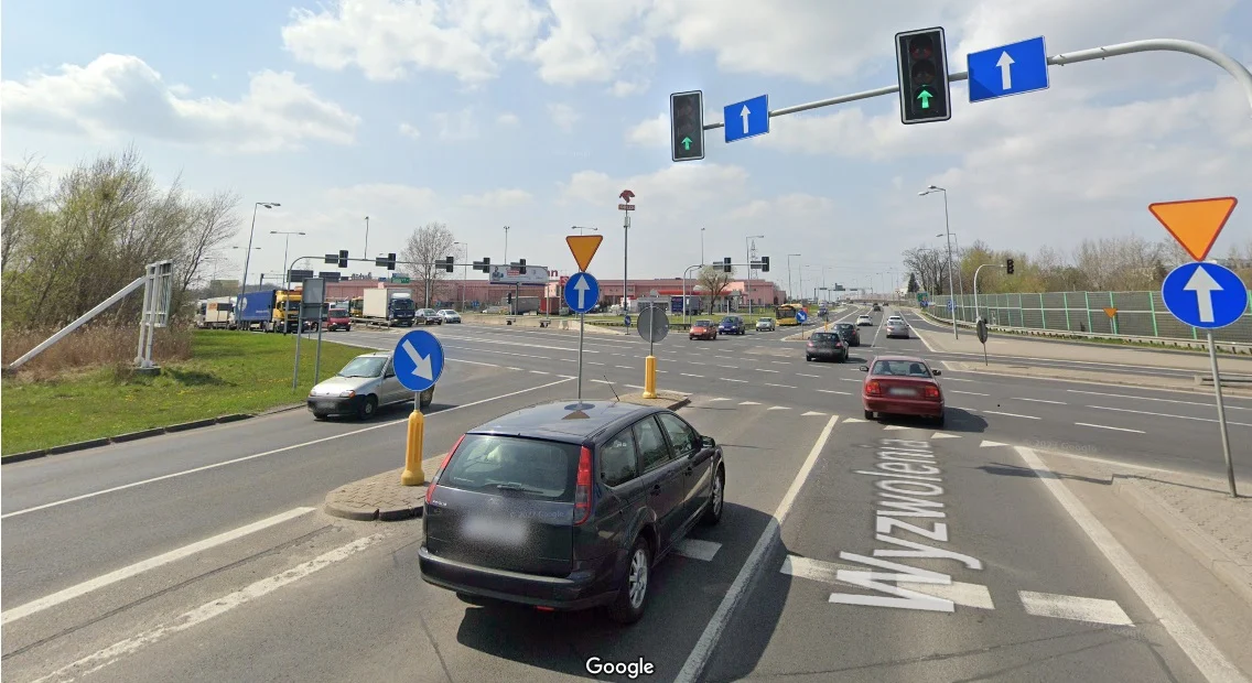 Nowe kamery na skrzyżowaniu przy Auchan w Mikołowie!