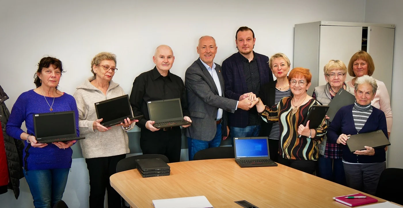 Powiatowy Uniwersytet Trzeciego Wieku otrzymał nowe komputery!