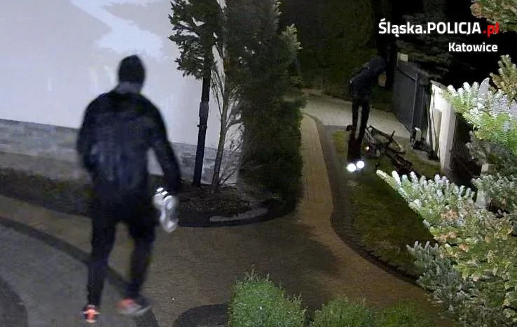 Policjanci poszukują dwójki złodziei. Straty oszacowano na 36 tys. zł! Rozpoznajesz ich?