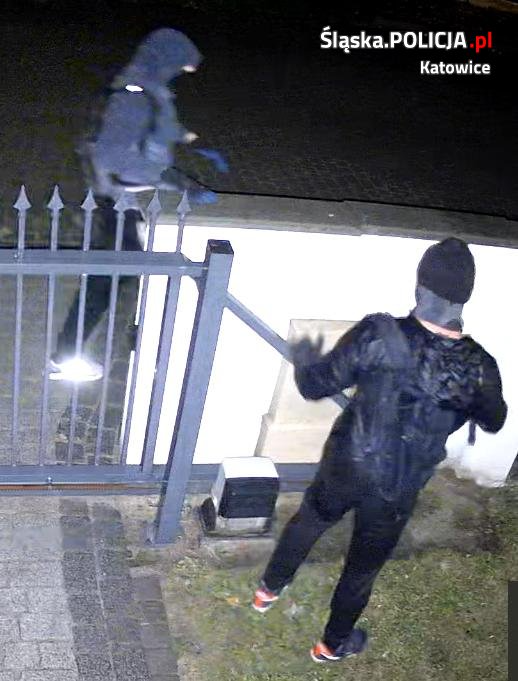 Policjanci poszukują dwójki złodziei. Straty oszacowano na 36 tys. zł! Rozpoznajesz ich?