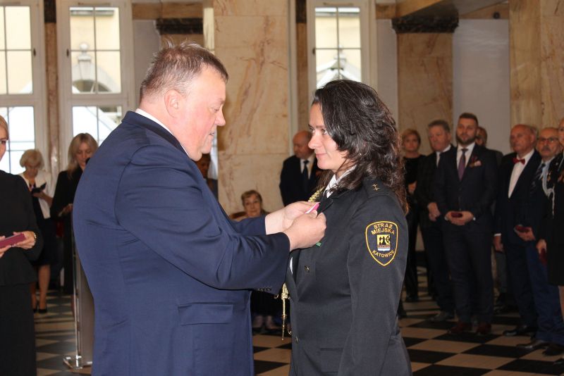 Katowiccy strażnicy miejscy uhonorowani przez Prezydenta RP!