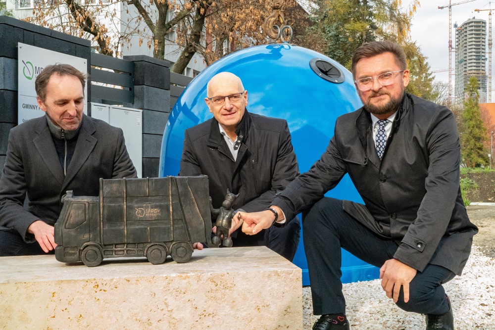 Nowy bebok wita mieszkańców Katowic przy przebudowanym punkcie MPGK