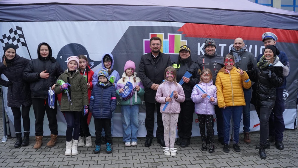 Bezpieczeństwo na drogach podczas pikniku z Bebokiem Rajdusiem. Zobacz, co się działo!