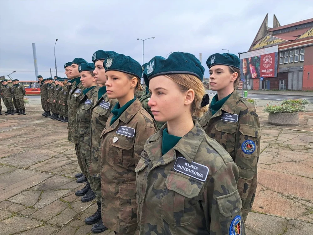 II Turniej Musztry Klas Mundurowych o Puchar Dyrektora w Chorzowie