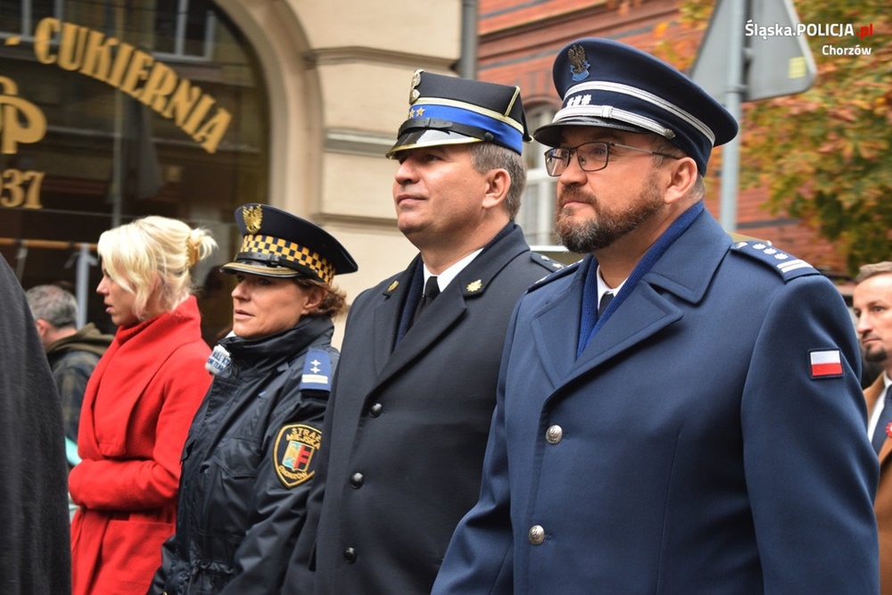 Chorzowskie obchody Święta Niepodległości. Policjanci zabezpieczali miasto