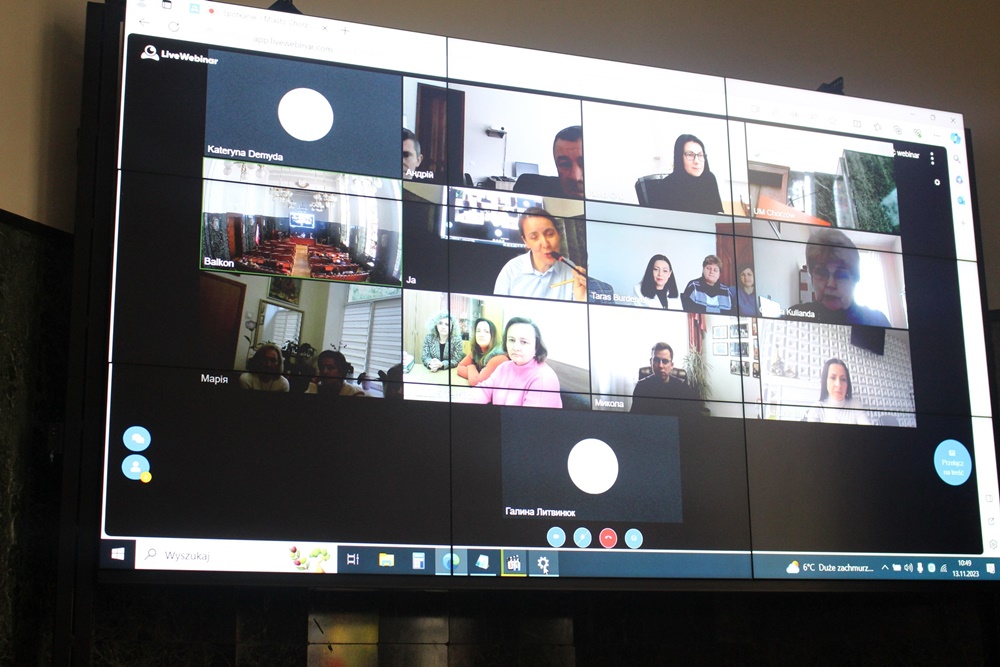 Edukacja w czasie wojny w Ukrainie. Chorzowska debata z nauczycielami z Tarnopola