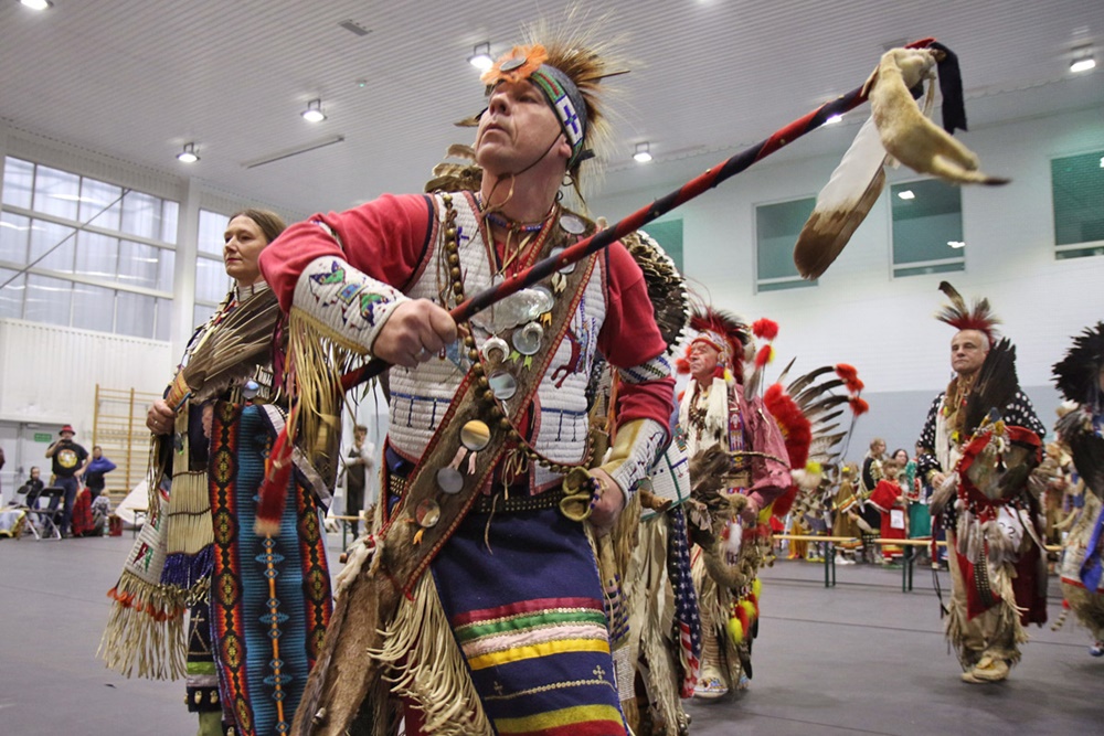 Indiańskie Pow wow w Chorzowie. Zabawa w ceremonialnych strojach odbyła się w "Hajdukach"